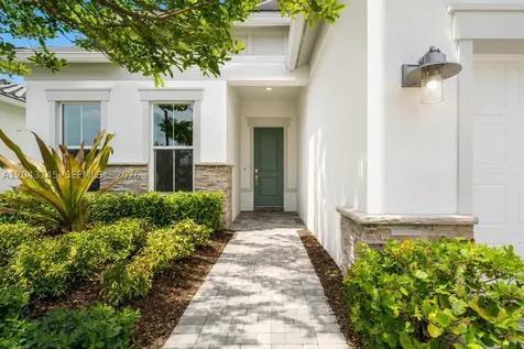 257 Zelda Lane Delray Beach FL 33445