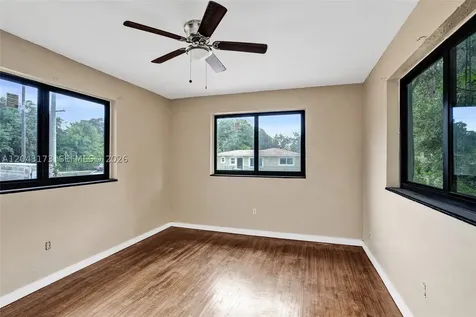 1400 NE 148th Street Miami FL 33161
