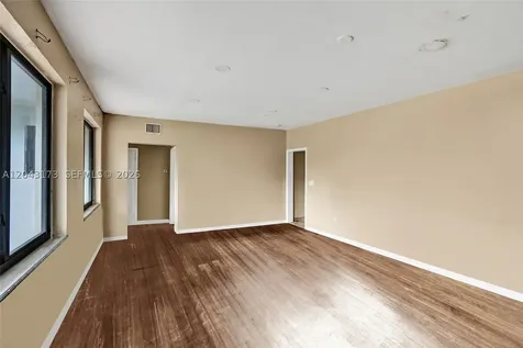 1400 NE 148th Street Miami FL 33161