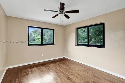 1400 NE 148th Street Miami FL 33161