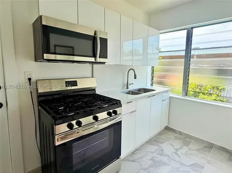 641 10th Street Miami Beach FL 33139