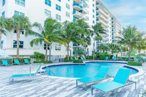 7501 E Treasure Drive North Bay Village FL 33141