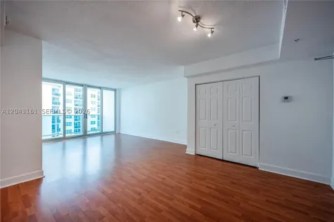 7501 E Treasure Drive North Bay Village FL 33141