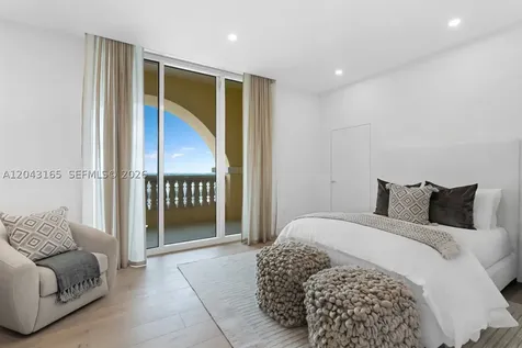 17875 Collins Avenue Sunny Isles Beach FL 33160