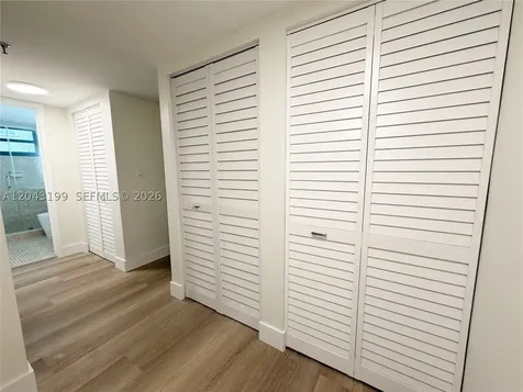 2625 Collins Avenue Miami Beach FL 33140