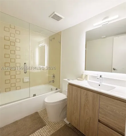 2625 Collins Avenue Miami Beach FL 33140