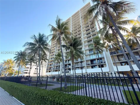 2625 Collins Avenue Miami Beach FL 33140