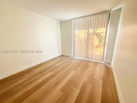 2625 Collins Avenue Miami Beach FL 33140