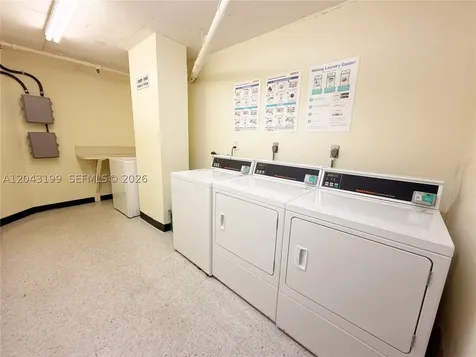 2625 Collins Avenue Miami Beach FL 33140