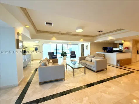 2625 Collins Avenue Miami Beach FL 33140