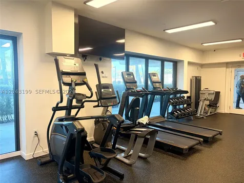 2625 Collins Avenue Miami Beach FL 33140