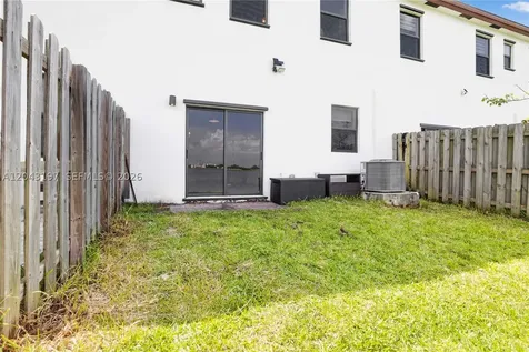20610 NE 5th Place Miami FL 33179