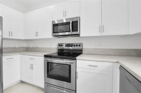 20610 NE 5th Place Miami FL 33179