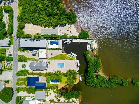 16 Seaside Avenue Key Largo FL 33037