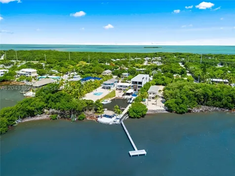 16 Seaside Avenue Key Largo FL 33037