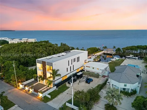 16 Seaside Avenue Key Largo FL 33037