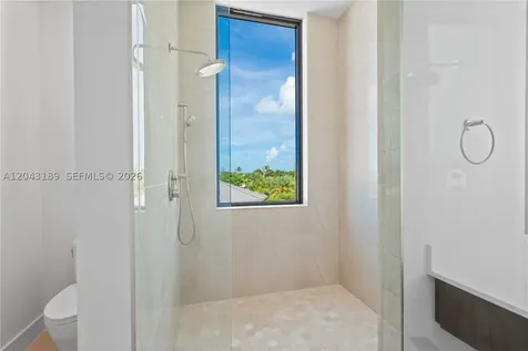 16 Seaside Avenue Key Largo FL 33037