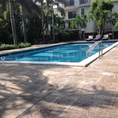 6900 N Kendall Drive Pinecrest FL 33156