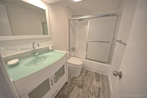 6900 N Kendall Drive Pinecrest FL 33156