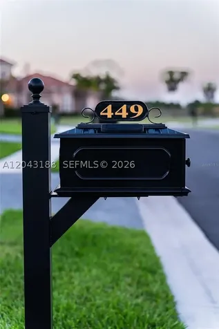 449 SE Fascino Circle Port St. Lucie FL 34984
