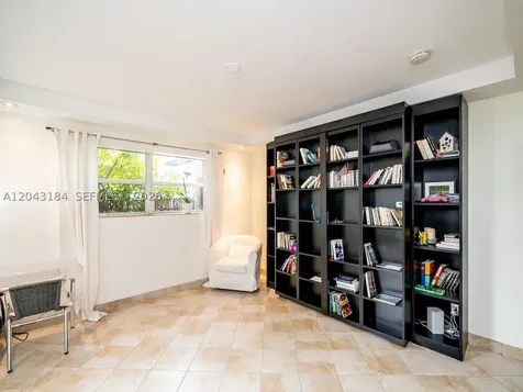 1127 S Meridian Avenue Miami Beach FL 33139