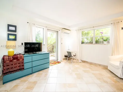 1127 S Meridian Avenue Miami Beach FL 33139