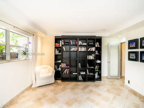 1127 S Meridian Avenue Miami Beach FL 33139