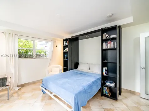 1127 S Meridian Avenue Miami Beach FL 33139
