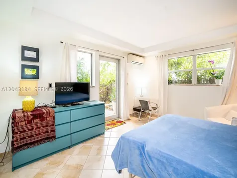 1127 S Meridian Avenue Miami Beach FL 33139