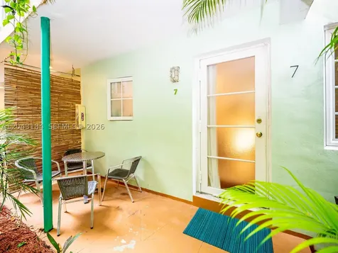 1127 S Meridian Avenue Miami Beach FL 33139