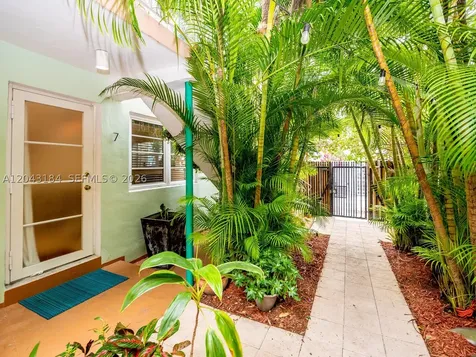1127 S Meridian Avenue Miami Beach FL 33139