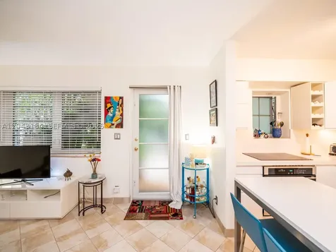 1127 S Meridian Avenue Miami Beach FL 33139