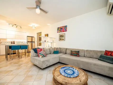 1127 S Meridian Avenue Miami Beach FL 33139