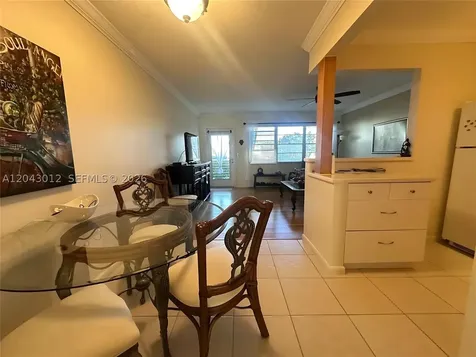 1009 Harwood C Deerfield Beach FL 33442