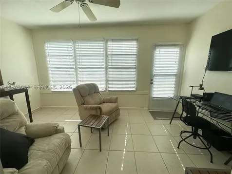 1009 Harwood C Deerfield Beach FL 33442