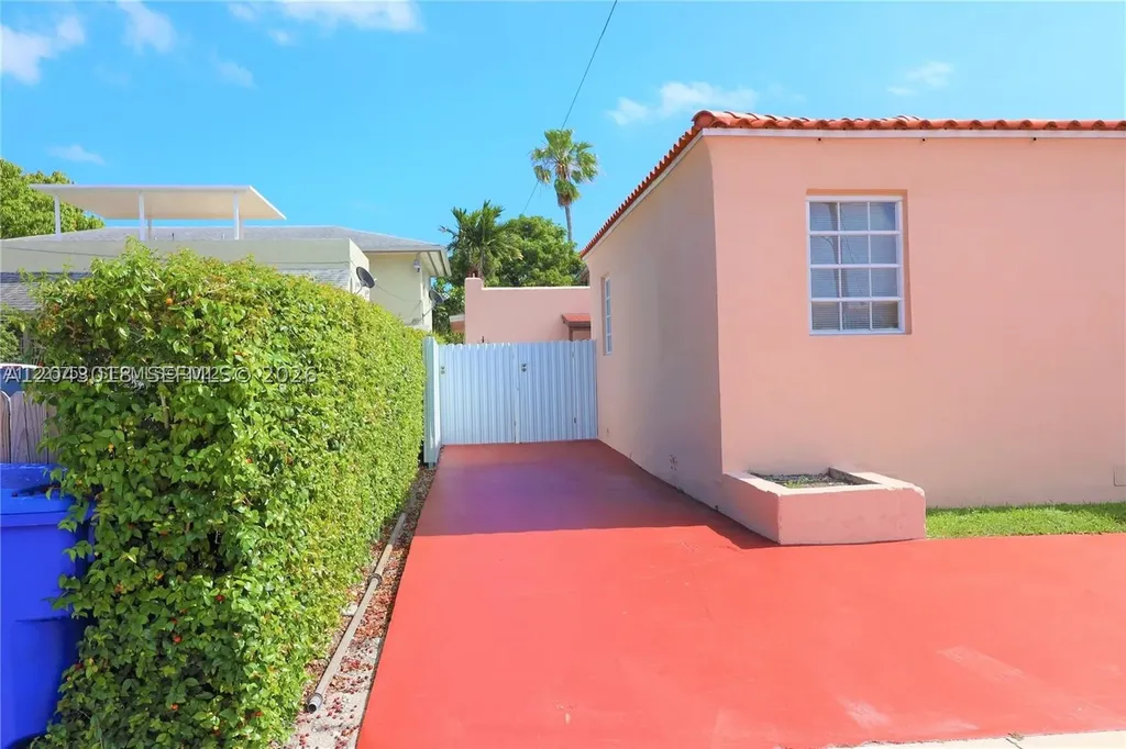 1698 SW 20th Street Miami FL 33145