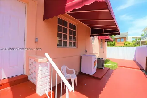 1698 SW 20th Street Miami FL 33145