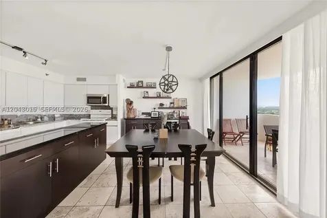 5757 Collins Avenue Miami Beach FL 33140