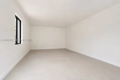 1020 NW 49th Street Miami FL 33127