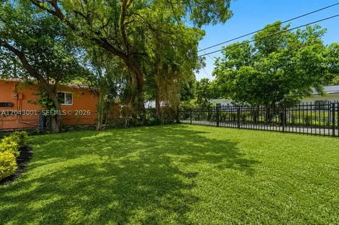 1020 NW 49th Street Miami FL 33127