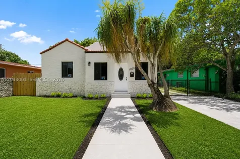 1020 NW 49th Street Miami FL 33127