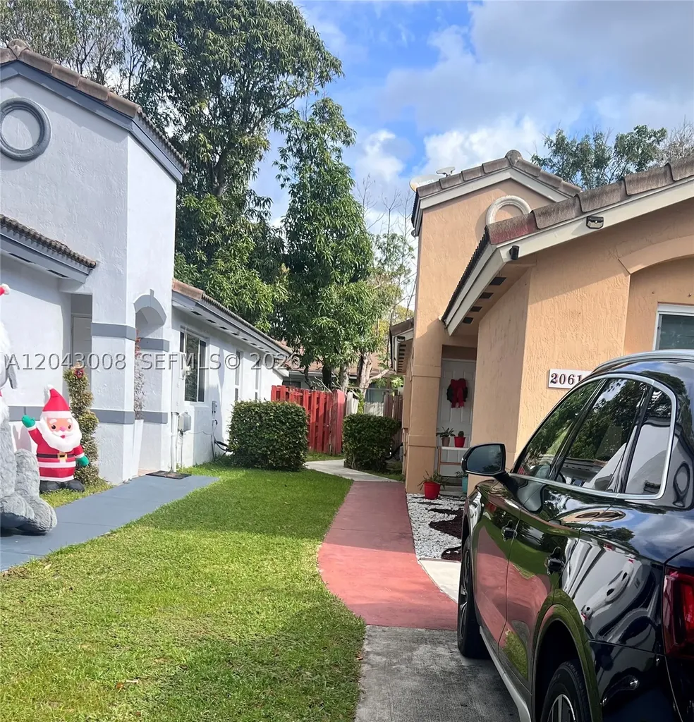 20613 SW 93rd Avenue Cutler Bay FL 33189
