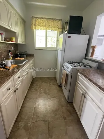 1000 Biarritz Drive Miami Beach FL 33141