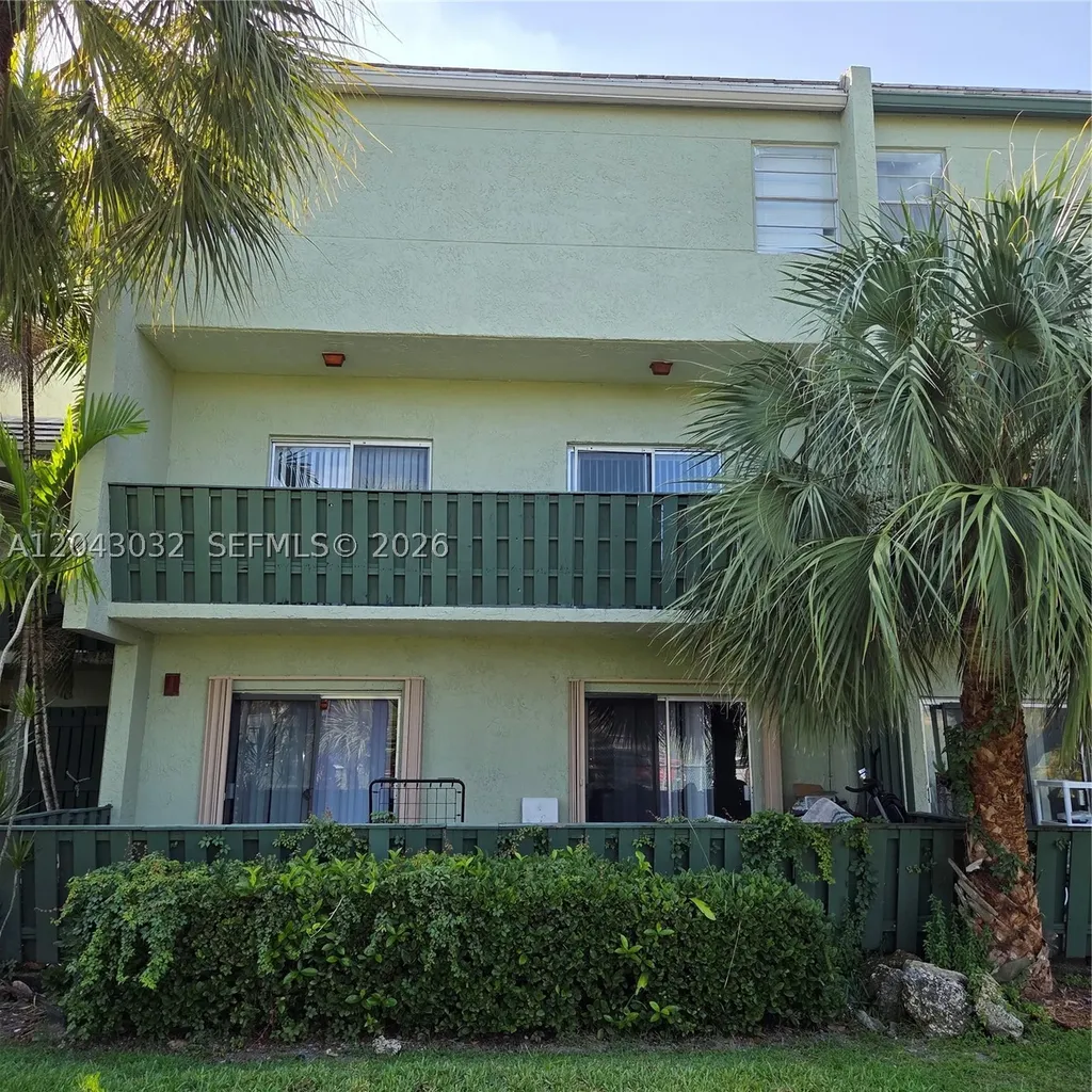 8905 NW 28th Drive Coral Springs FL 33065