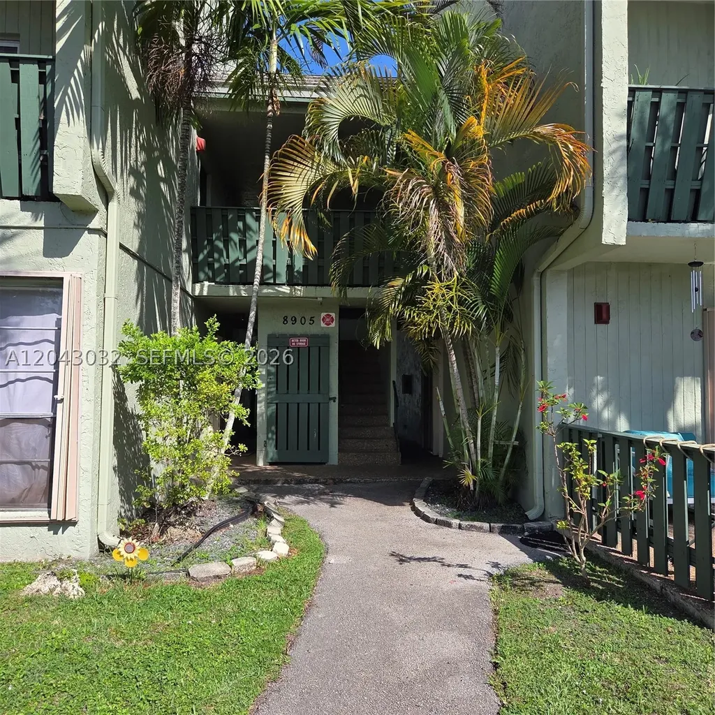 8905 NW 28th Drive Coral Springs FL 33065