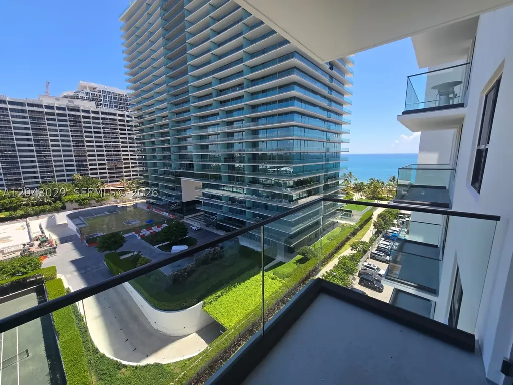 Bal Harbour FL 33154