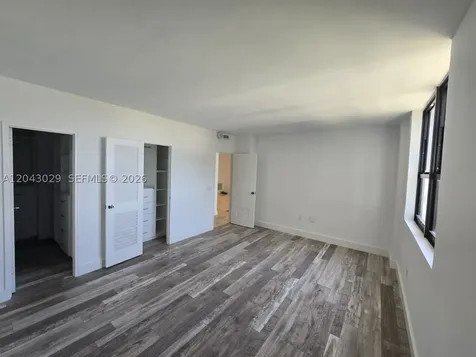 Bal Harbour FL 33154