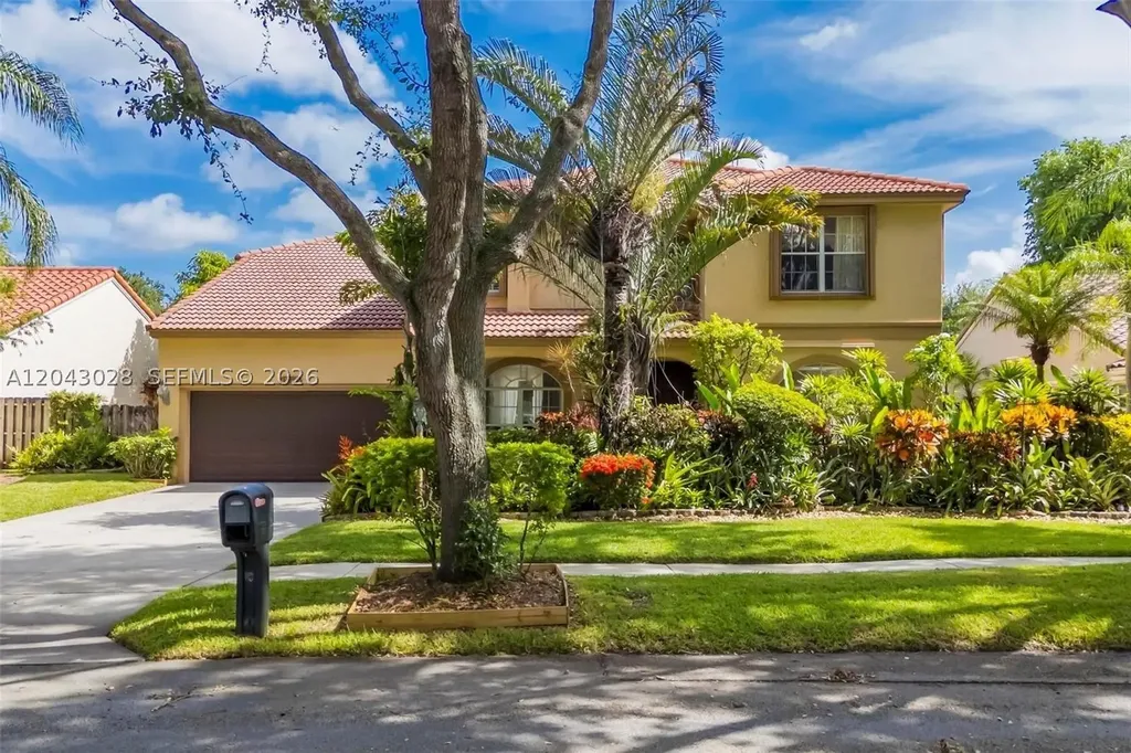 10777 Charleston Place Cooper City FL 33026
