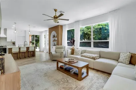 10777 Charleston Place Cooper City FL 33026