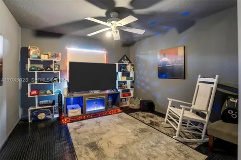 10777 Charleston Place Cooper City FL 33026